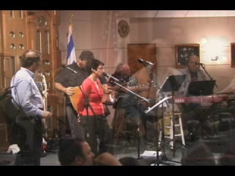 Hu Eloheinu - Arnie Davidson - featuring Ellen Harris
