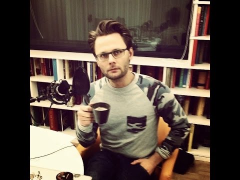 Anton Magnusson kissar offentligt - AMK Morgon