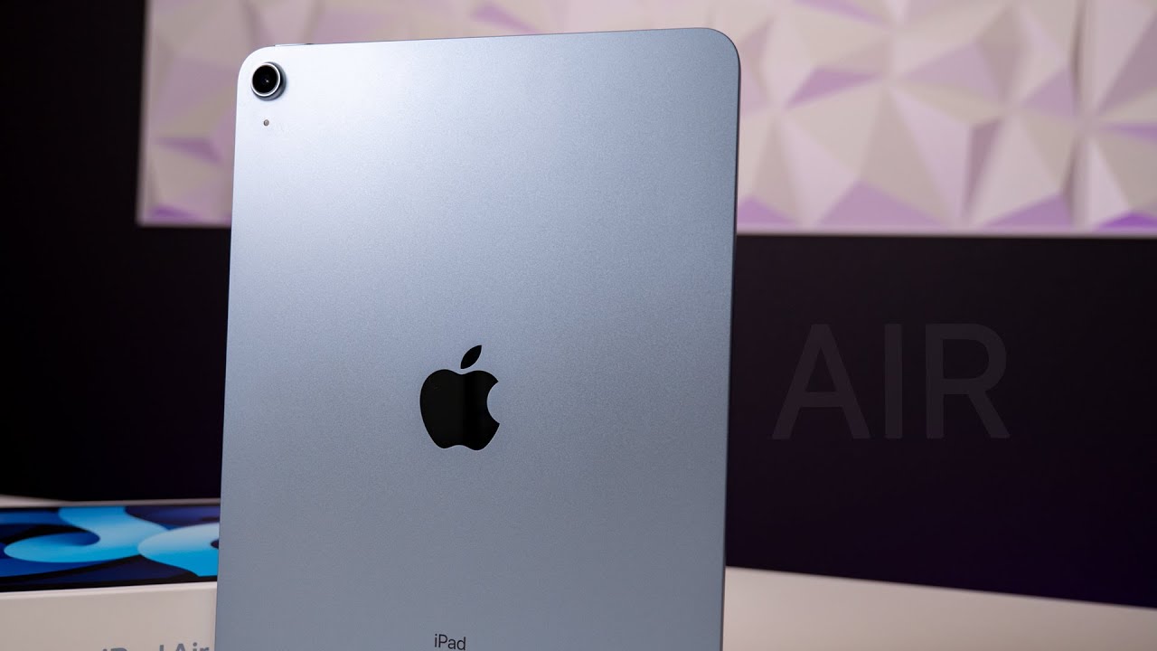 iPad Air 4 (2020) - Unboxing, Gaming Test & iPad Pro Comparison!