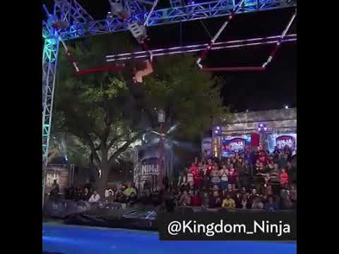 Daniel Gil ist hi er, um den Thron von Dallas zu bestätigen.