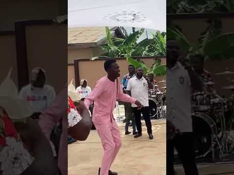 MOZEY BEHIND THE CONSOLE 🎚🎛 ITS MASSIVE 🔥🇬🇭IKE WOOD  THE BASSMAN ON BASS🎸