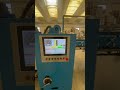 Riproduci video