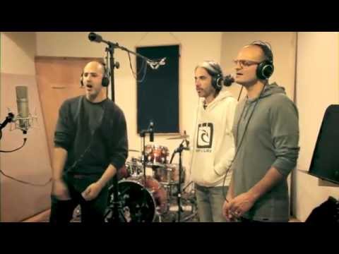 הדג נחש ואברהם טל - תן לי מנגינה - קליפ // Hadag Nahash & Avraham Tal - Give Me A Melody - Video