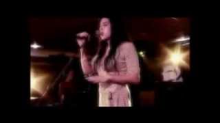 Amy Winehouse - You Sent Me Flying  2004 Live new jazz festival