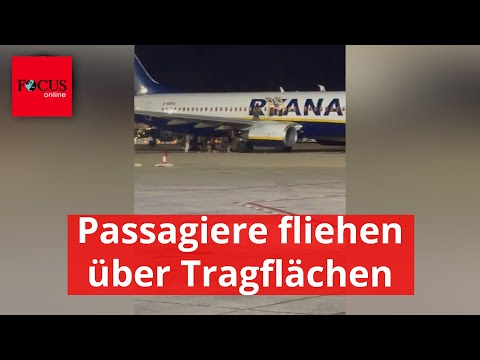 Brand in Ryanair-Flieger - Passagiere fliehen über Tragflächen
