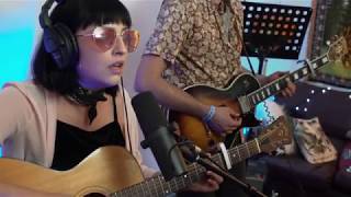Download lagu Demi Mitchell - The Overflow (Live at Dashville Skyline) mp3 Download lagu Demi Mitchell - The Overflow (Live at Dashville Skyline) mp3