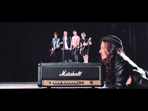 download lagu mp3 mp4 Hollywood Ending Band, download lagu Hollywood Ending Band gratis, unduh video klip Hollywood Ending Band