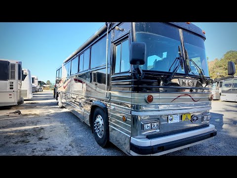 Catastrophic Engine Failure on this MCI!