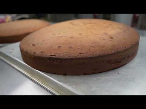 Arnie’s Bakery & Cafe is opening soon!