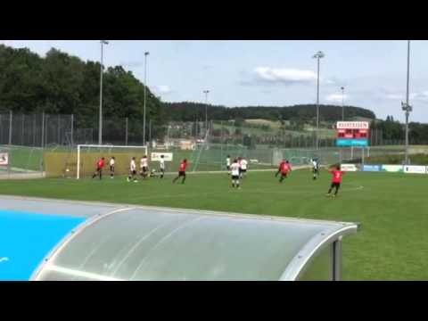 FC Seuzach 2 vs. FC Rafzerfeld 2:1 (1:0), Tor 68. Thom 2:1