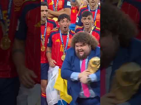 JD Vance crashes Spains party as they celebrate becoming the 2026 World Cup Champions.#JDVance #fifa