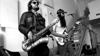 Dengue Fever - Tiger Phone Card (Live Groupee Session)