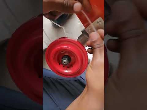 HOW TO INSERT A TRIMMER IN INTO AN ALUMINIUM HEAD