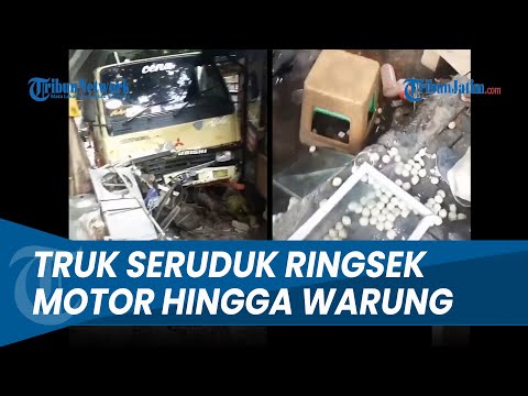 SOPIR MAIN PONSEL, Truk Oleng Tabrak Motor Hingga Warung di Gandaria City