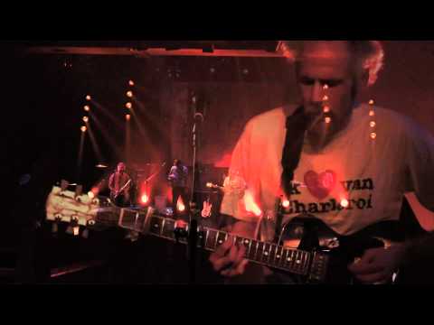 Aidan & the Italian Weather Ladies - "Waves" (live at Botanique, dec. 1st, 2010)