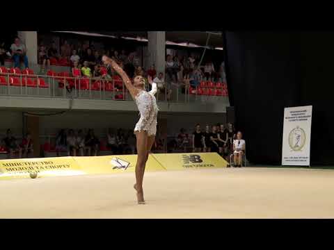 Шворак Діана 2005 мяч