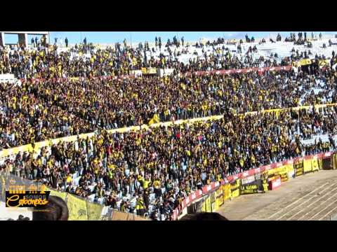 "Compilado hinchada Peñarol vs. Cerro Largo | Clausura 2014" Barra: Barra Amsterdam &bull; Club: Peñarol