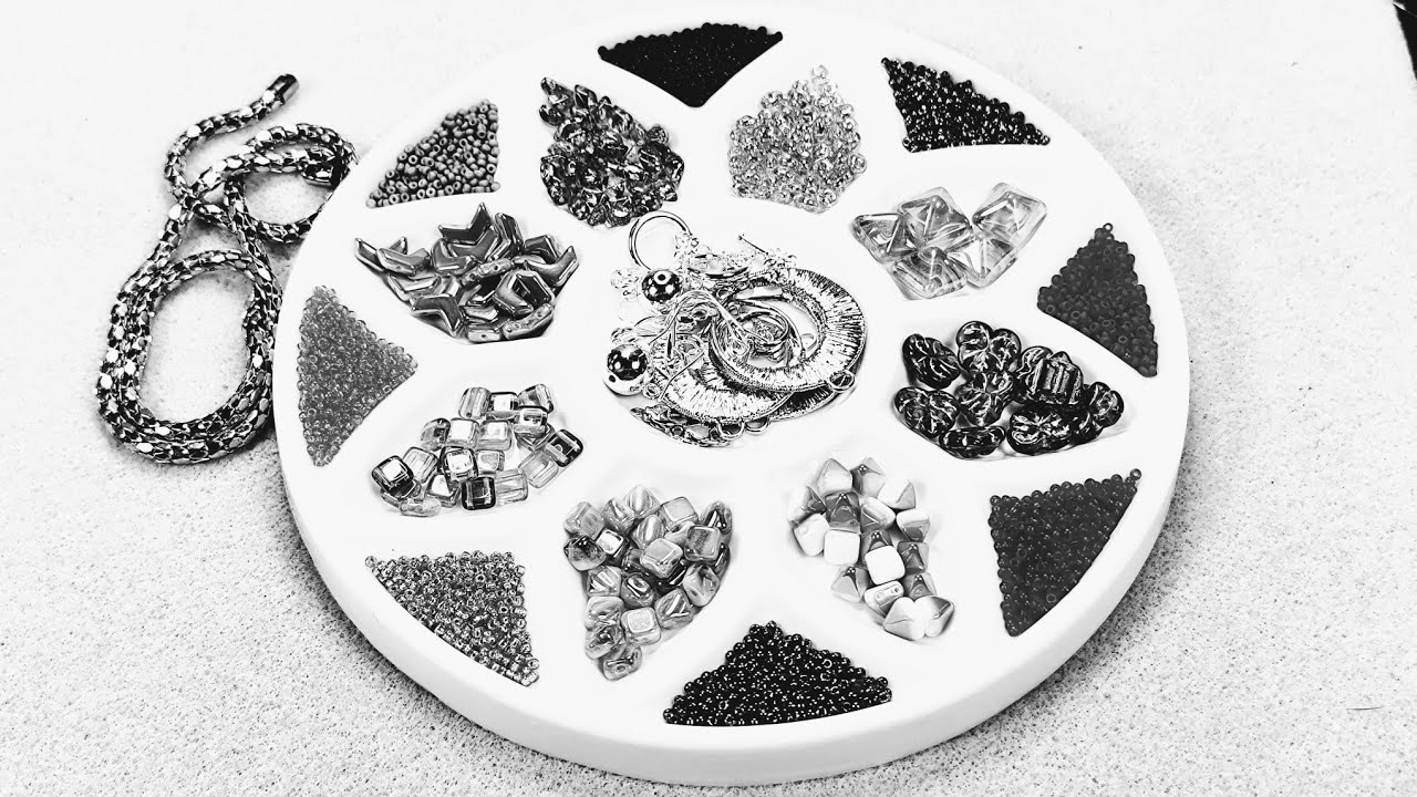 Unboxing the Oct 25 seed bead and 2 hole bead beads of the month clubs from Adornable Elements