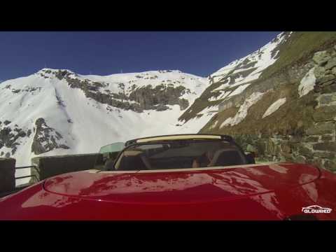Stelvio Pass - East - Ferrari California - Snow