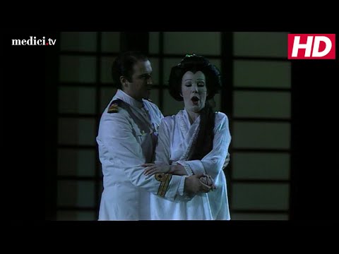 Raina Kabaivanska and Lorenzo Saccomani - Puccini: Madama Butterfly