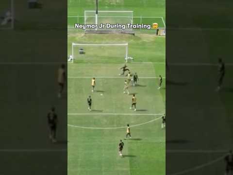 Neymar Jr during training at Santos FC 🔥