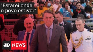 Bolsonaro critica STF e diz que ‘quem age fora da Constituição se enquadra ou pede para sair’