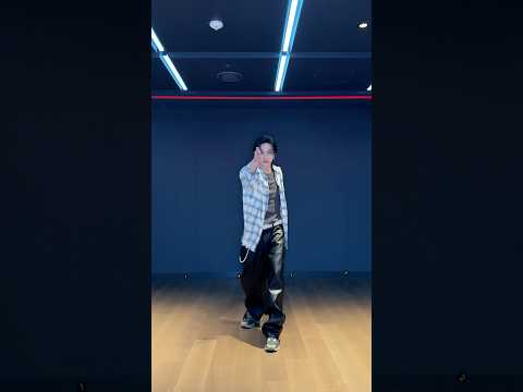 #BangChan got good #KARMA #StrayKids #스트레이키즈 #방찬 #CEREMONY #CEREMONYchallenge