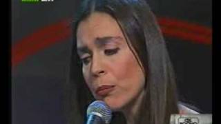 Savina Yannatou sings "Hartino to fengaraki"