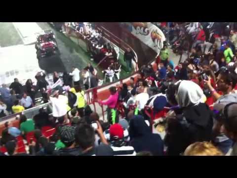 Señora borracha en los xPilots Tijuana 2012