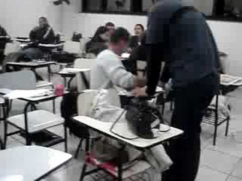 Zuera na sala uninove