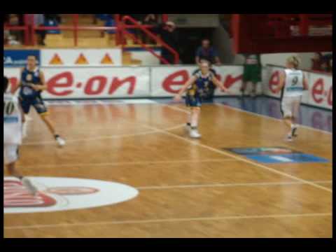 Frisco Brno - USK Praha 68:67