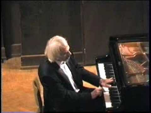 Mikhail Olenev plays Ravel