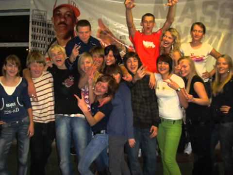 DRAUDZĪGIE 12.b SĢ - gredzenballes/žetonvakara prezentācija (01.04.2011)