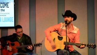 Craig Campbell Sings &#39;Keep Them Kisses Comin&#39; Live