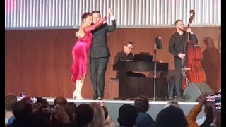 Video thumbnail for Milonga "El Latigo"  Vanesa Villalba & Facundo Pinero, Solo Tango Orquesta