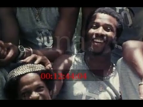 Gordon Henderson/Exile One - Les Dents de la Terre ( CLIP ORIGINAL ) 1977