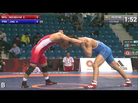 Semifinal:  Erdenebat BEKHBAYAR (MGL) df. Hak Jin JONG (PRK), 3-2