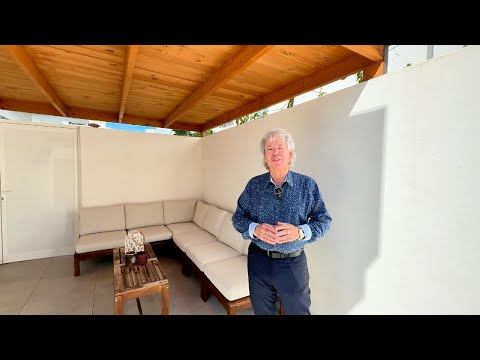 4 Bedroom  House / Villa video