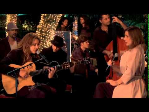Ana Carolina - Ruas de Outono (Ao Vivo) ft. Zizi Possi