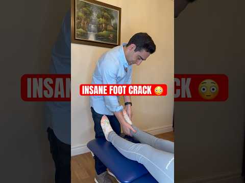 LOUDEST AND MOST SATISFYING FOOT CRACK! #osteopath #chiropractic #satisfying #asmr #feet