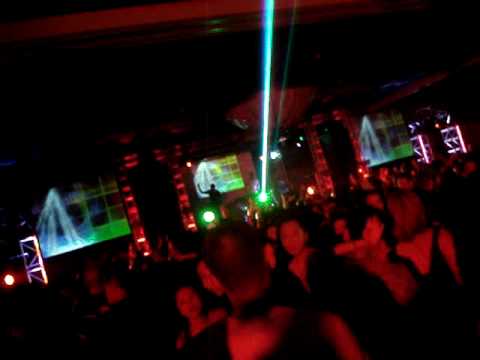Cosmic Gate - Not Enough Time feat. Emma Hewitt @ Giant Hotel 2010