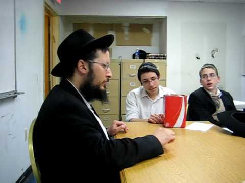 Rabbi Roth Teaching a Niggun in YBDS