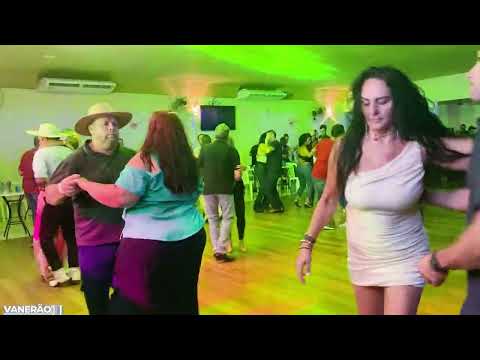 De chão batido / Capricha gaiteiro / Surungo de candeeiro