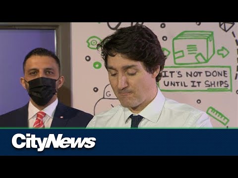 New poll shows majority of Canadians think Trudeau should resign