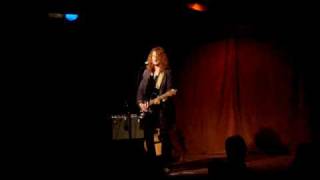 Patty Larkin - &quot;Traveling Alone&quot; at The Grey Eagle (12.11.08) 1/3