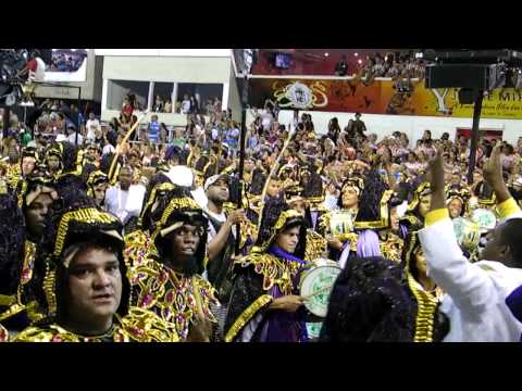 Imperatriz Leopoldinense e sua bateria com a eterna musa, Brunet...