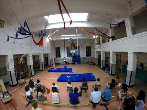 sYnergiKa asd - Lezione aperta di discipline aeree