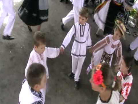 26 - DANSURI CRAIESTI -FESTIVALUL CUNUNA SPICULUI DE GRAU -2010