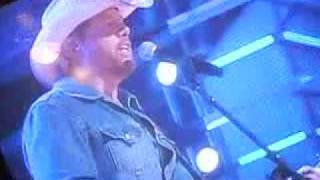 Toby Keith *She&#39;s a Hottie* Live(READ DISCRIPTION!!!!!!!)