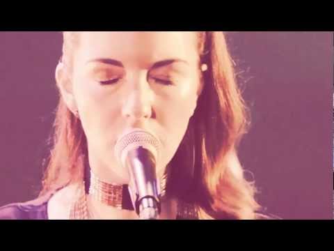 Chrysta Bell 'Right Down to You' (Live at SXSW 2012)